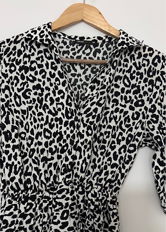 Defacto marka leopar desenli midi boy elbise - Görsel 2