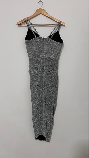 Kalp yaka gümüş gri simli abiye - Görsel 4