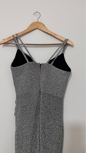 Kalp yaka gümüş gri simli abiye - Görsel 5