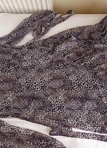 l Beden Guess leopar elbise