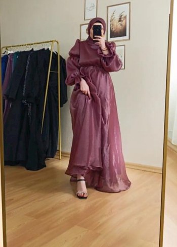 Uzun Kollu Kadın Abiye - Görsel 5