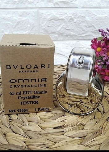 Omnia crystalline
