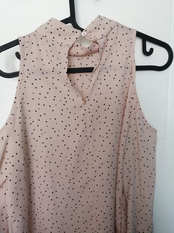 Bej Puantiyeli Kolsuz Rahat Bluz - Görsel 4