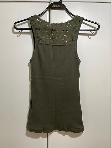 Mavi marka haki rengi askılı tişört - Görsel 4