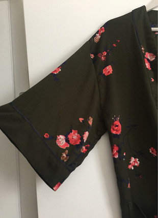 Bershka kimono 