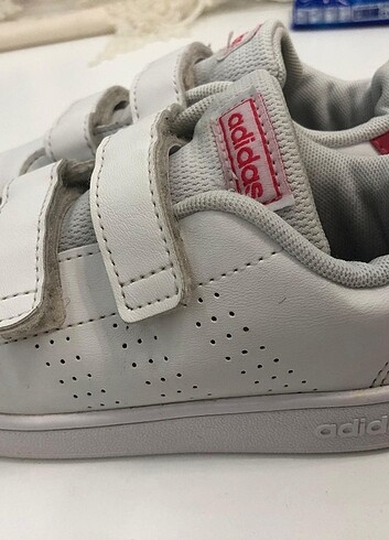 26 Beden beyaz Renk Adidas Kız Çocuk Ayakkabı