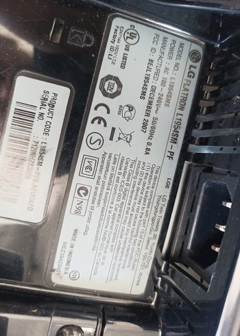 Siyah LG Monitör 19.5 inç temiz sorunsuz tamirsiz - Görsel 2