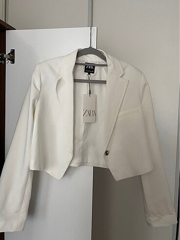 Zara Beyaz Crop Blazer Ceket