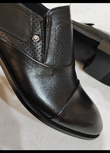 41 Beden Pierre Cardin yumuşak dana derisi