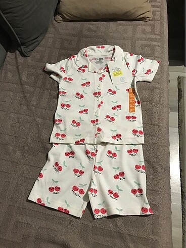 2 Yaş Beden Hello baby pijama takımı