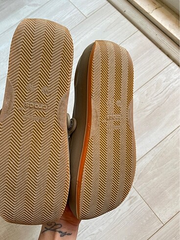 38 Beden Crocs 38 numara