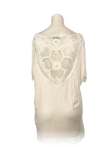 xl Beden Guess Bluz %70 İndirimli.