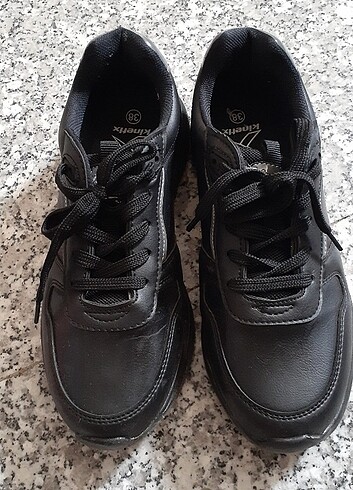 38 Beden siyah Renk Kinetix spor ayakkabi