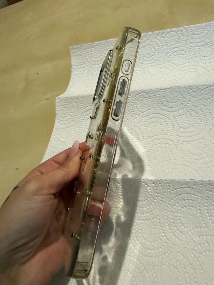 İPhone 16 Pro MaxBej Bohem Fiyonk Detaylı Telefon Kılıfı - Görsel 3