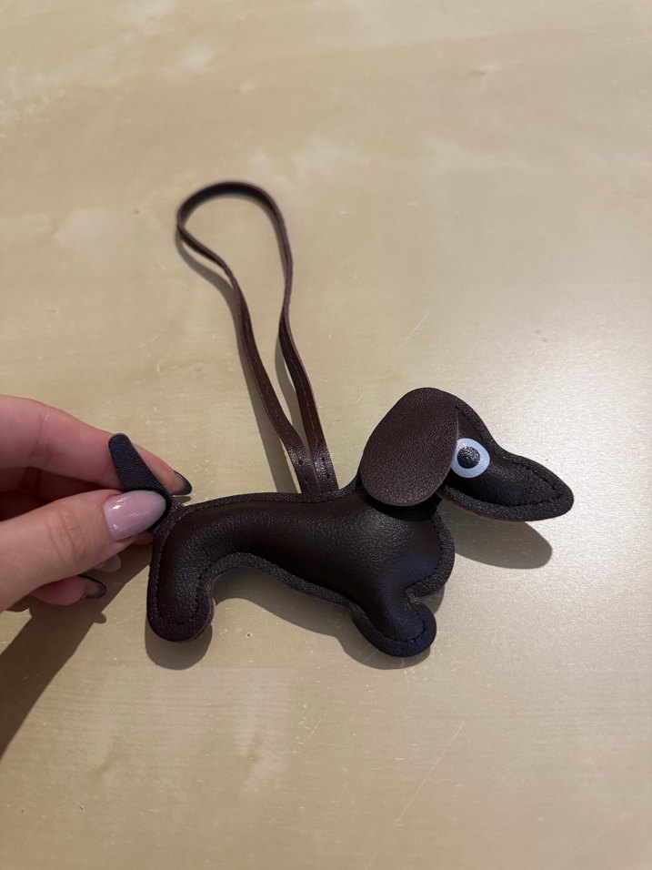 Kahverengi Deri Köpek Figürlü Anahtarlık - Görsel 5