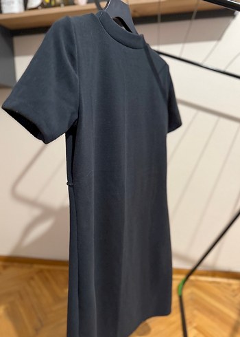 Kısa Kollu Siyah Midi Triko Elbise - Görsel 4