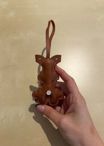 Kahverengi Püsküllü Kadın Charm - Görsel 5