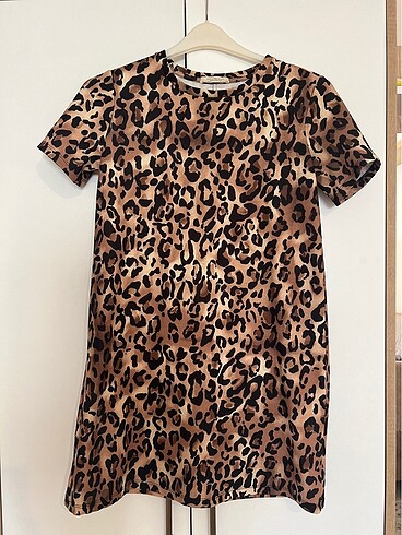 Zara Leopar Desenli Kısa Elbise