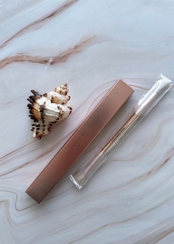 Patrick Ta Nose Contour Brush