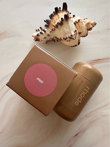 Diğer Rhode Pocket Blush Piggy