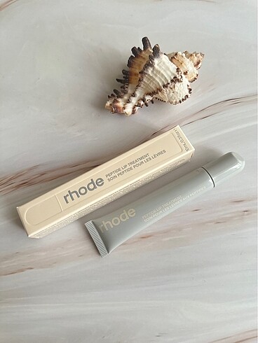 Rhode Peptide Lip Treatment Caramel