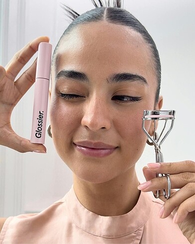 Diğer Glossier The Lash Kit