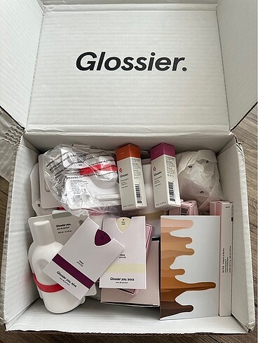 Diğer Glossier You Solid Parfüm