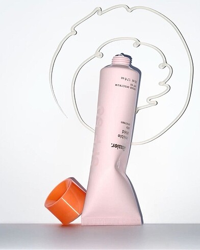 Diğer Glossier Invisible Shield Sunscreen