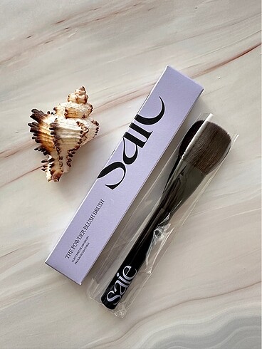 Saie The Powder Blush Brush