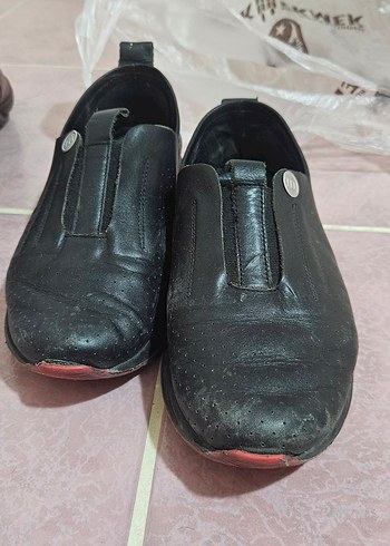 Siyah Deri Ortopedik Kadın Günlük Ayakkabı