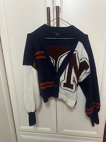 mavi kalin hirka