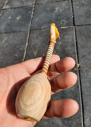 El yapımı minyatür BAĞLAMA (SAZ)