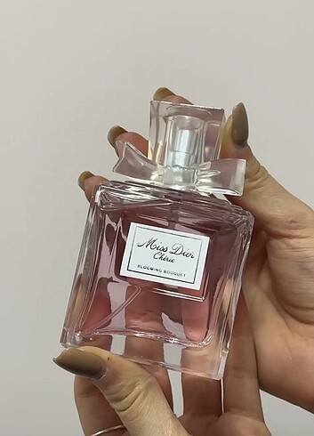 Miss dior kadın parfüm 100 ml sıfır jelatinli 