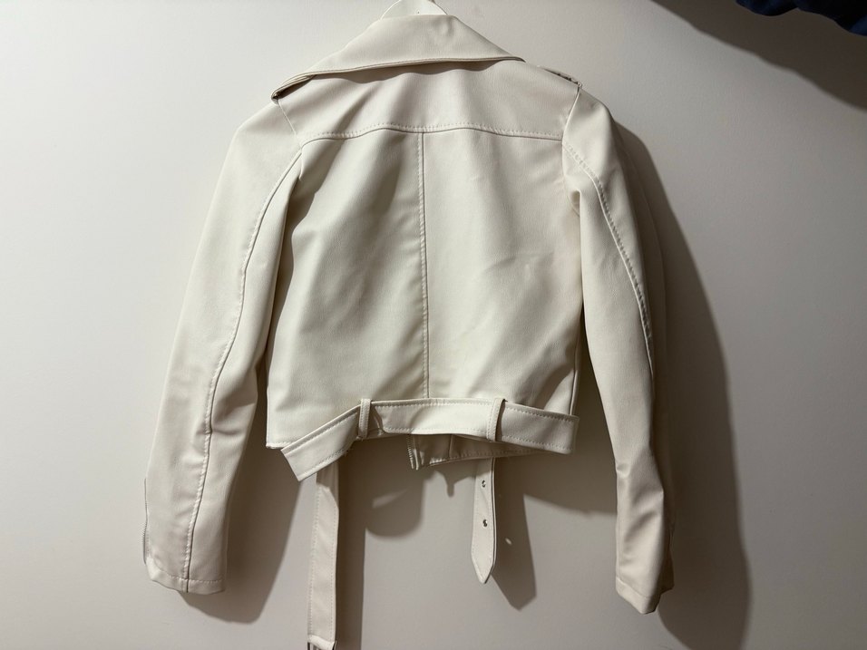 Beyaz Kemerli Kısa Deri Ceket - Görsel 4