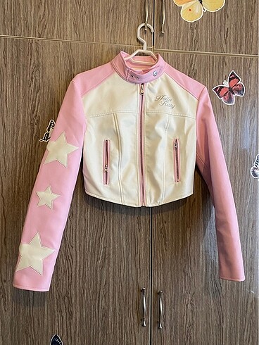 BERSHKA hello kitty