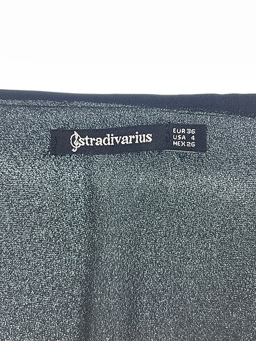 36 Beden siyah Renk Stradivarius Uzun Etek %70 İndirimli.