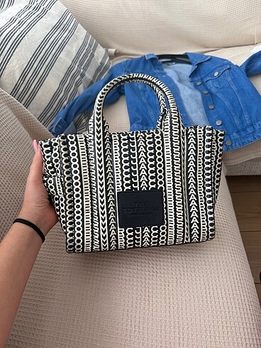 marc jacobs totebag hologram