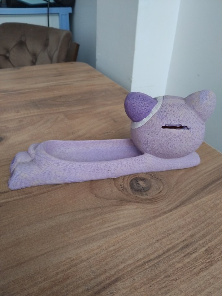 Mor Kedi Şeklinde Dekoratif kumbara - Görsel 2