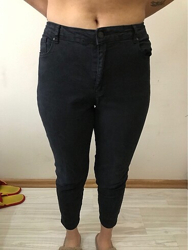Şerit detaylı pantalon