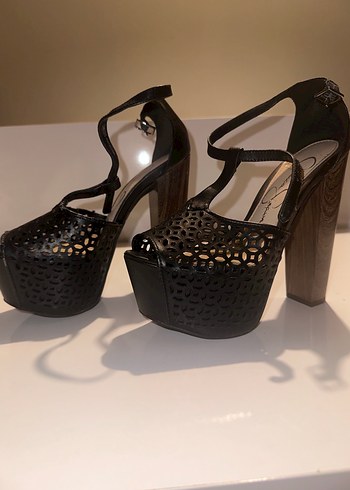 Jessica Simpson 35