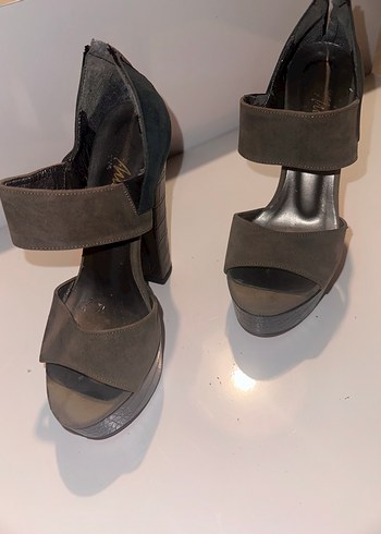 Siyah Platform Topuklu Kadın Ayakkabı - Görsel 2