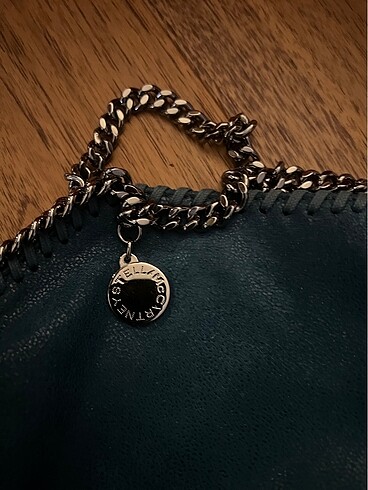 Stella McCartney Stella canta