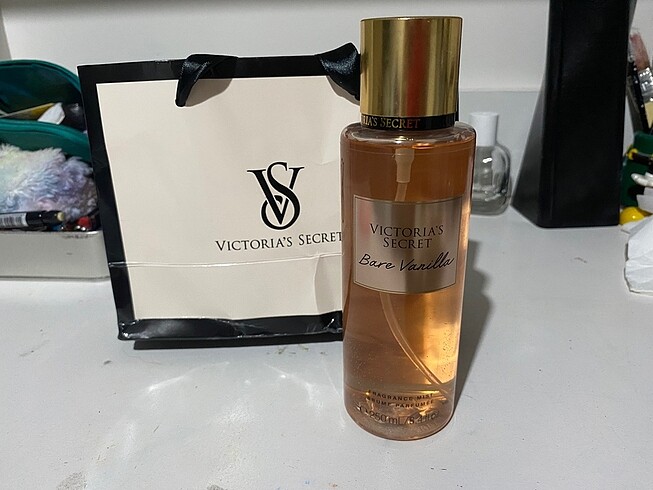 Victoria Secret vücut spreyi