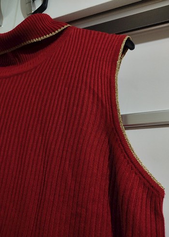 Kırmızı Yün Örgü Kolsuz Yüksek Yaka Kazak - Görsel 2