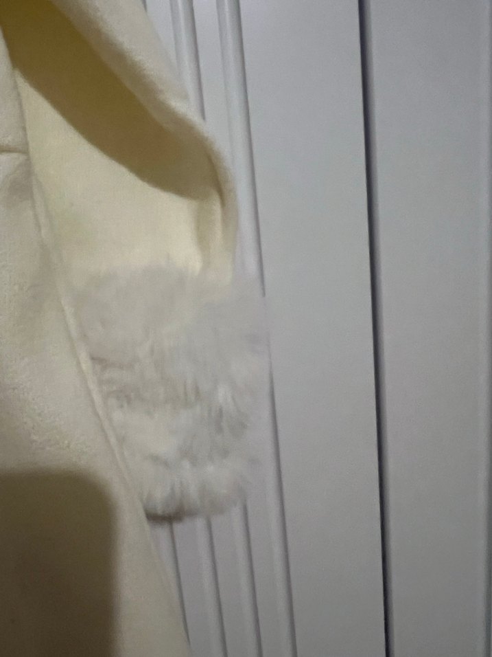 Beyaz Kürklü Midi Kız Çocuk Kaban - Görsel 5