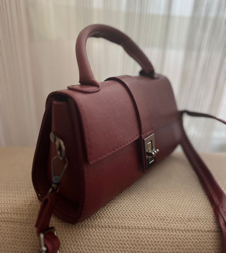 Bordo Deri Kadın Çanta Tokalı - Görsel 2
