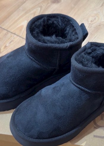 ugg 36