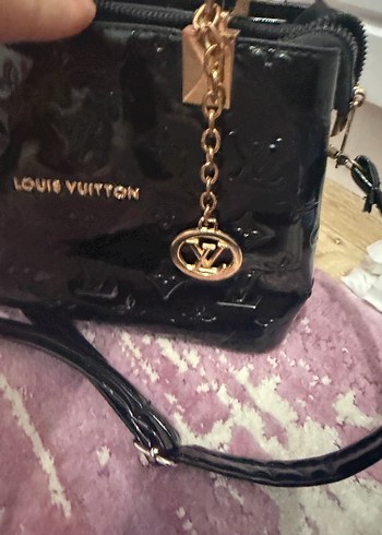 Louis Vuitton Siyah Deri Kadın Çanta - Görsel 2