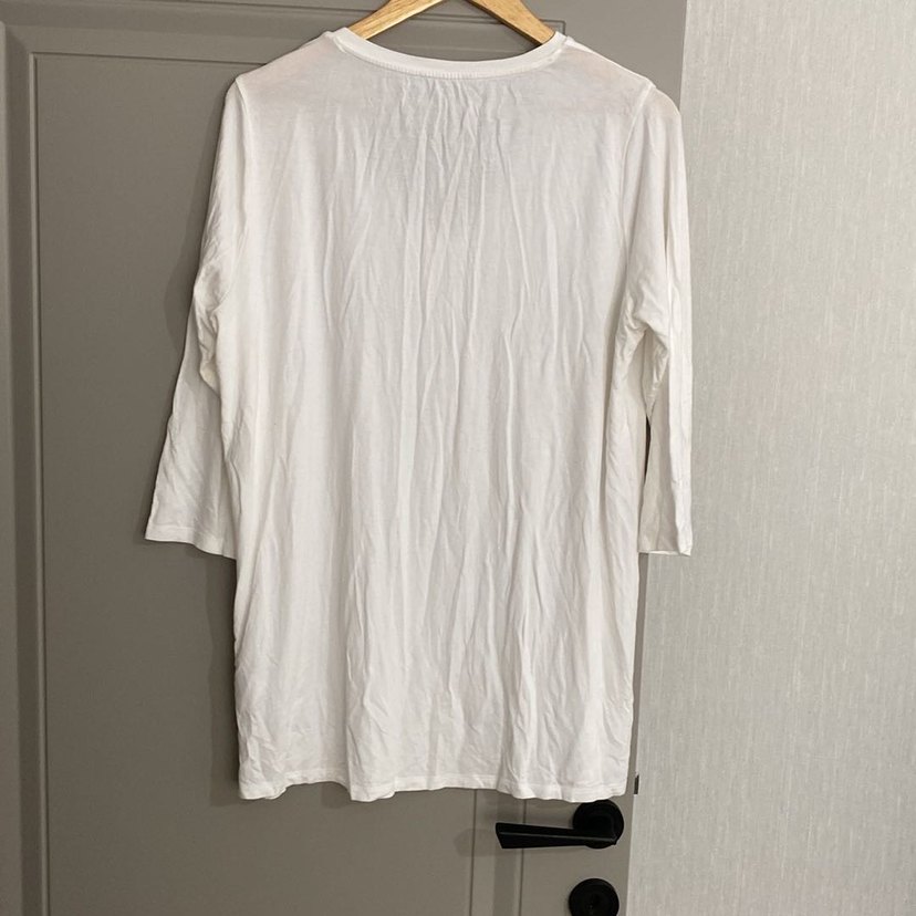 Kadın Beyaz V Yakalı Basic Tişört - Görsel 4