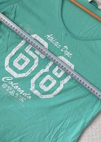 Yeşil Baskılı Kadın Tişört - Görsel 4